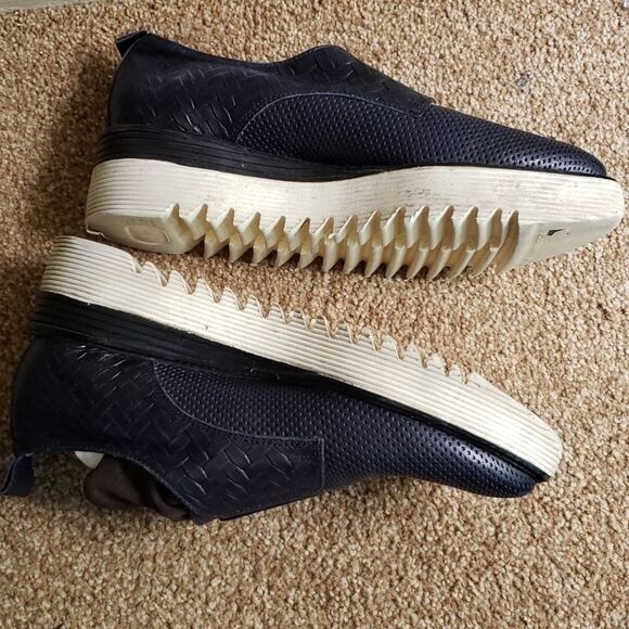 Black Loafers for Women - Picture 3 of 8